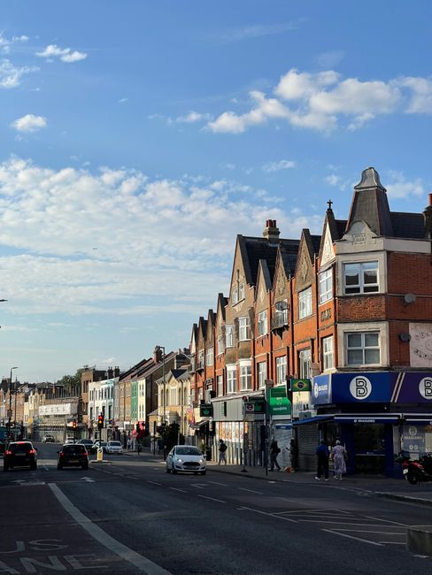 Leigham Court Road man and van guide for Streatham moves